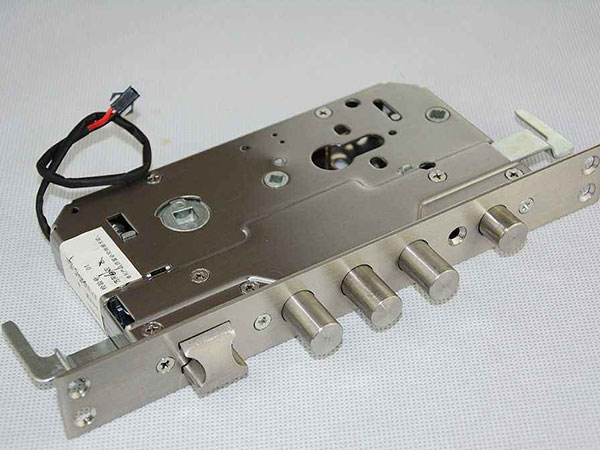 洛龙24小时上门开锁公司